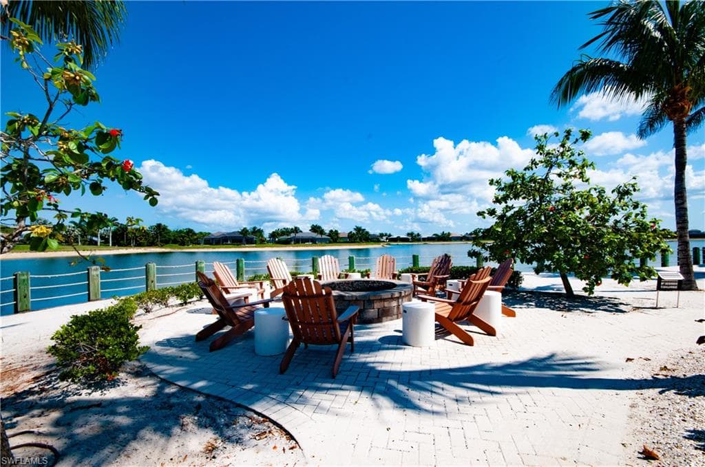 14302 Charthouse Cir, Naples, FL 34114-43