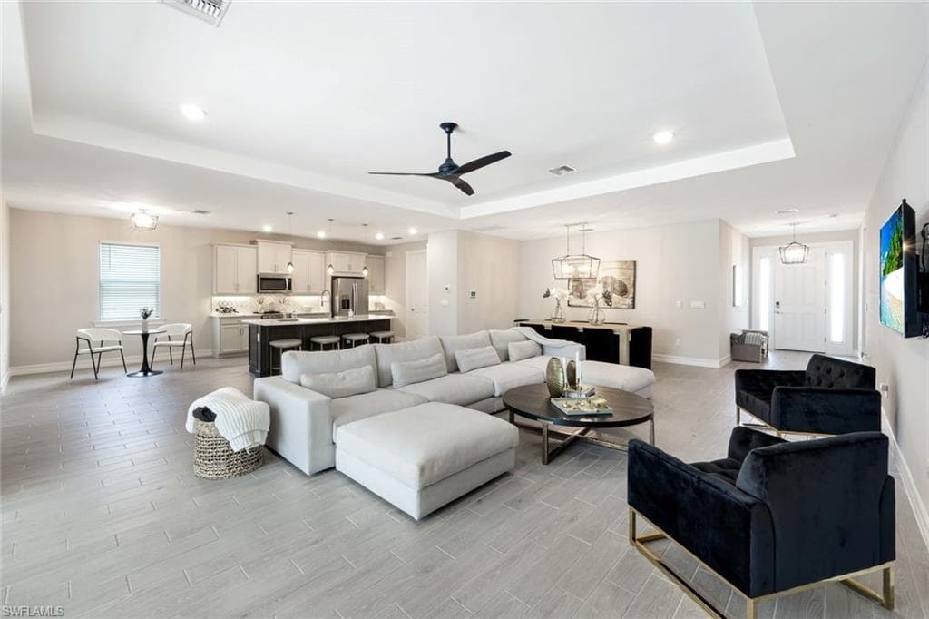 28086 Captiva Shell Loop, Bonita Springs, FL 34135-8