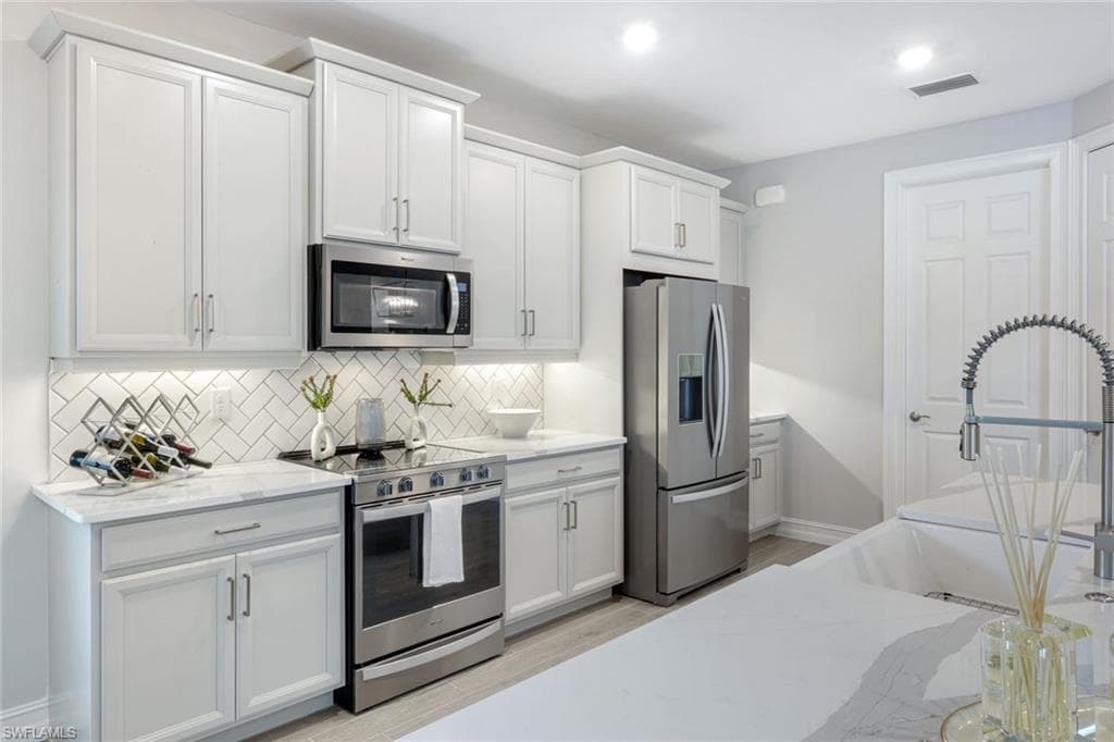 28086 Captiva Shell Loop, Bonita Springs, FL 34135-10