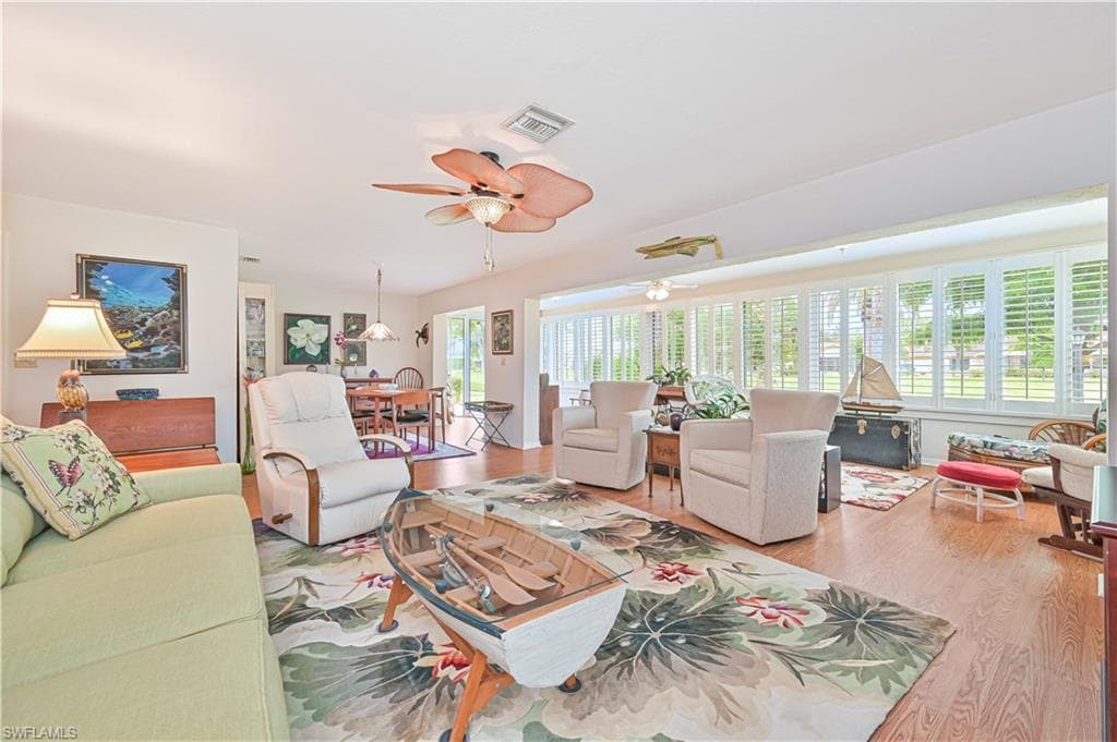 5690 Arvine Cir, Fort Myers, FL 33919-9