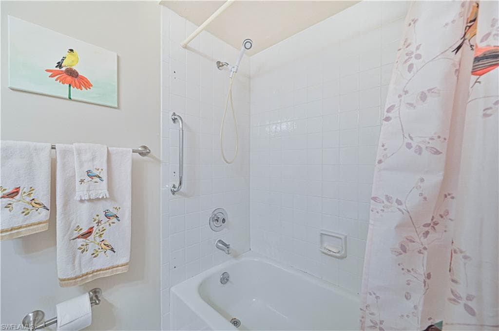 5690 Arvine Cir, Fort Myers, FL 33919-30