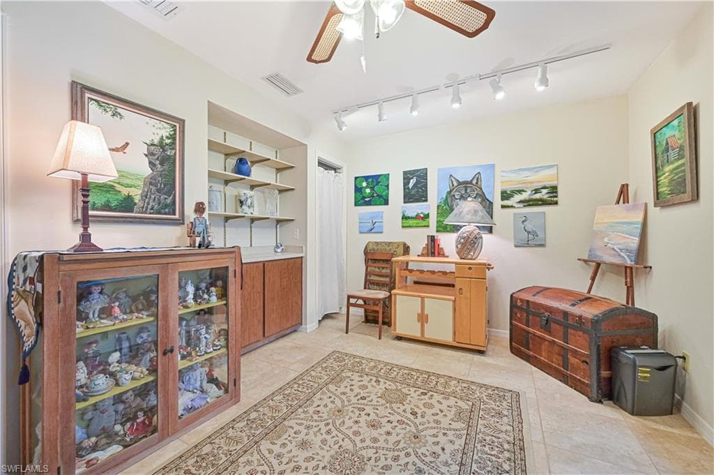 5690 Arvine Cir, Fort Myers, FL 33919-32