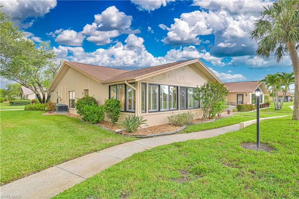 5690 Arvine Cir, Fort Myers, FL 33919-35