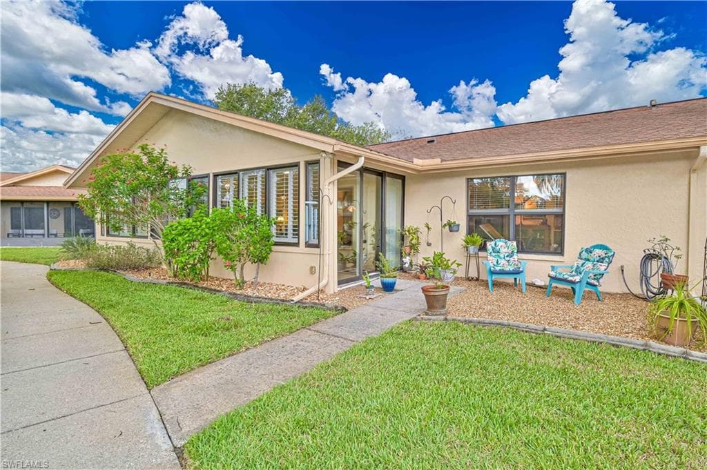 5690 Arvine Cir, Fort Myers, FL 33919-36