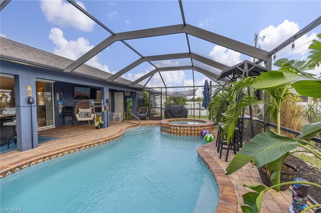 306 29th Ter, Cape Coral, FL 33909-12
