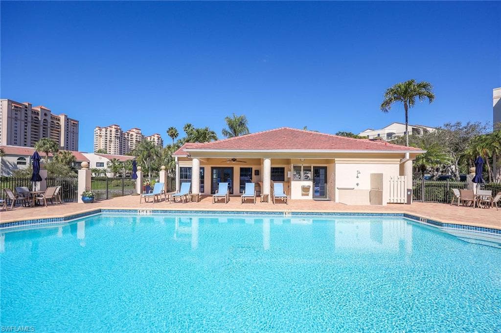 6500 Valen Way A402, Naples, FL 34108-40