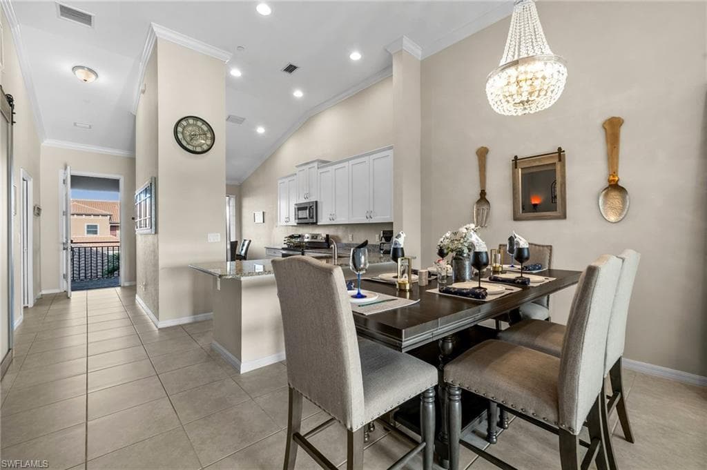 9366 Pocida Ct 202, Naples, FL 34119-9