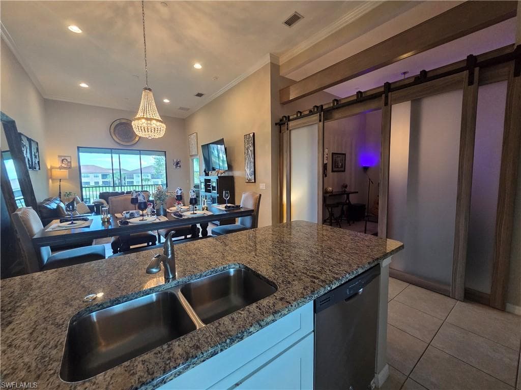 9366 Pocida Ct 202, Naples, FL 34119-18