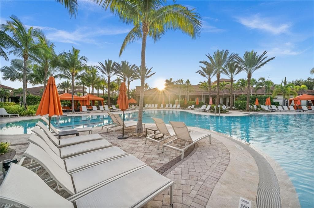 9366 Pocida Ct 202, Naples, FL 34119-28