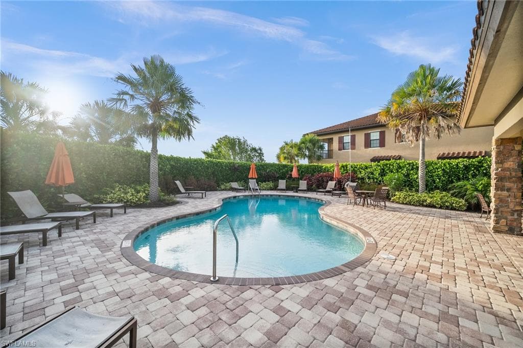 9366 Pocida Ct 202, Naples, FL 34119-44