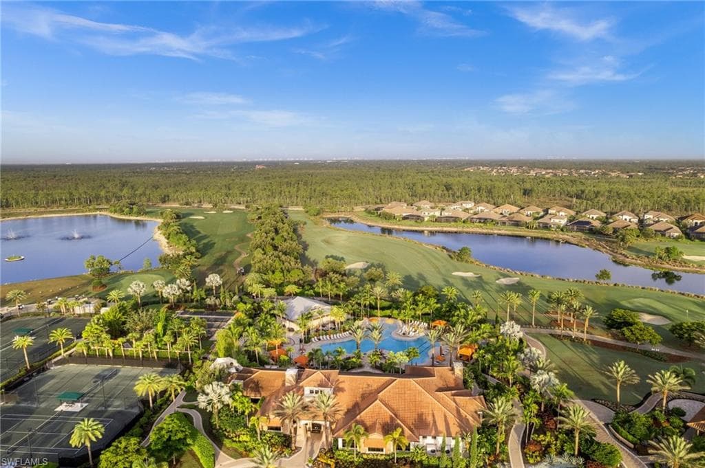 9366 Pocida Ct 202, Naples, FL 34119-46