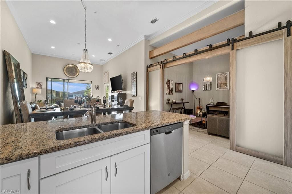 9366 Pocida Ct 202, Naples, FL 34119-4