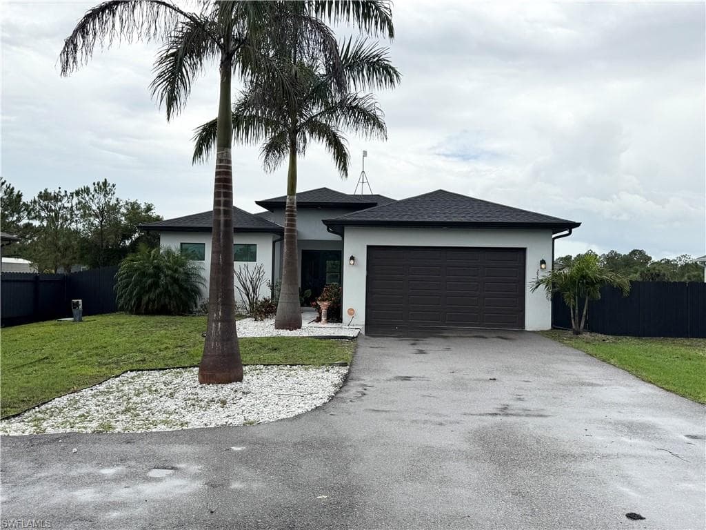 2552 70th Ave NE, Naples, FL 34120-2