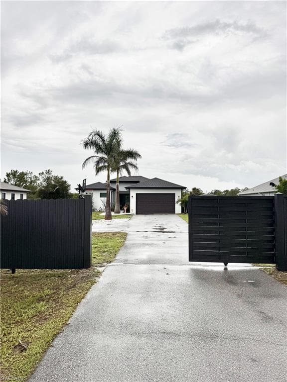 2552 70th Ave NE, Naples, FL 34120-4