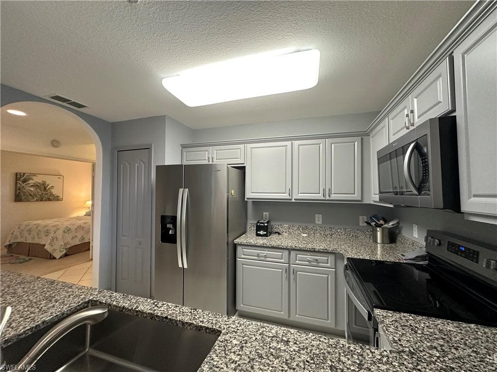 6816 Sterling Greens Pl 1101, Naples, FL 34104-5