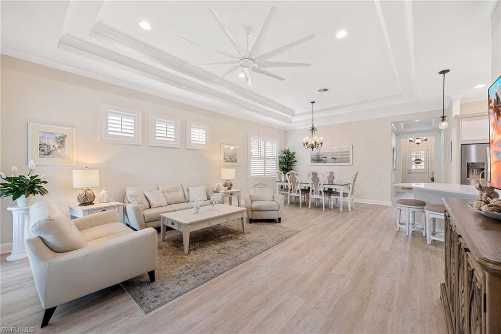 5767 Highbourne Dr, Naples, FL 34113-12