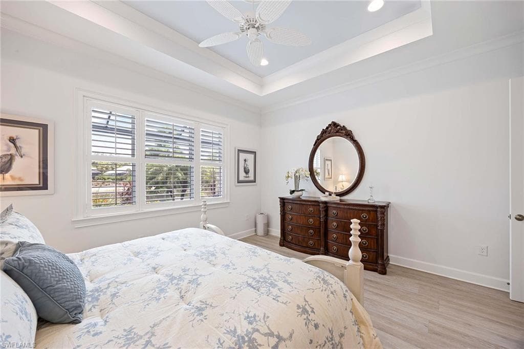 5767 Highbourne Dr, Naples, FL 34113-23