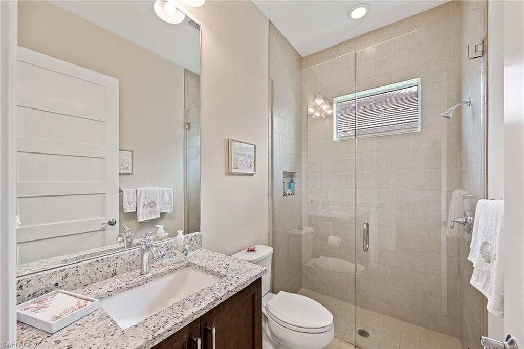 5767 Highbourne Dr, Naples, FL 34113-29