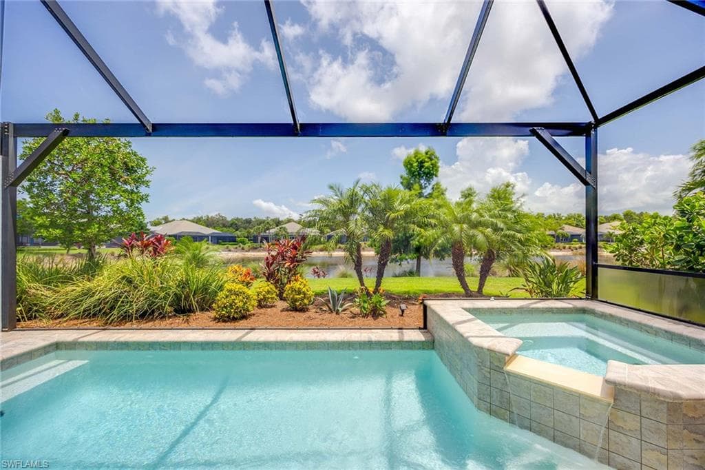 5767 Highbourne Dr, Naples, FL 34113-32