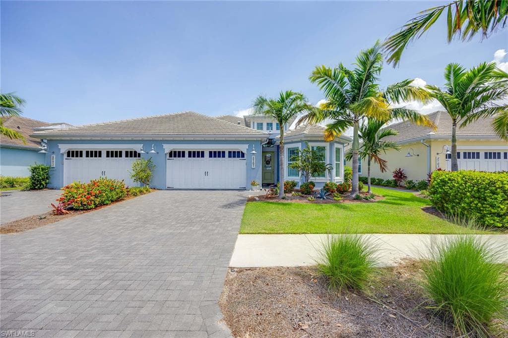 5767 Highbourne Dr, Naples, FL 34113-5