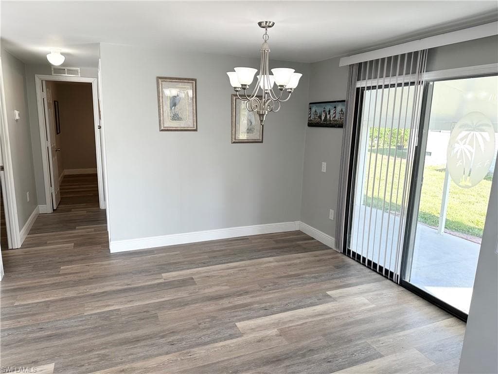 16091 Siesta Dr, Fort Myers, FL 33908-10