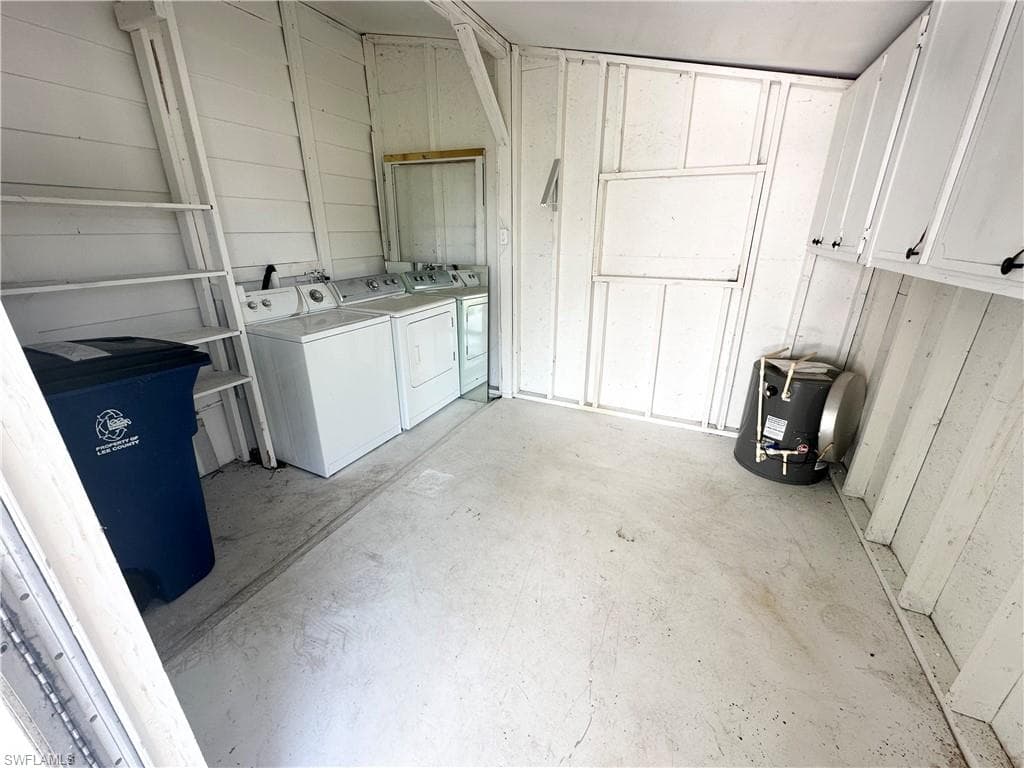 16091 Siesta Dr, Fort Myers, FL 33908-18
