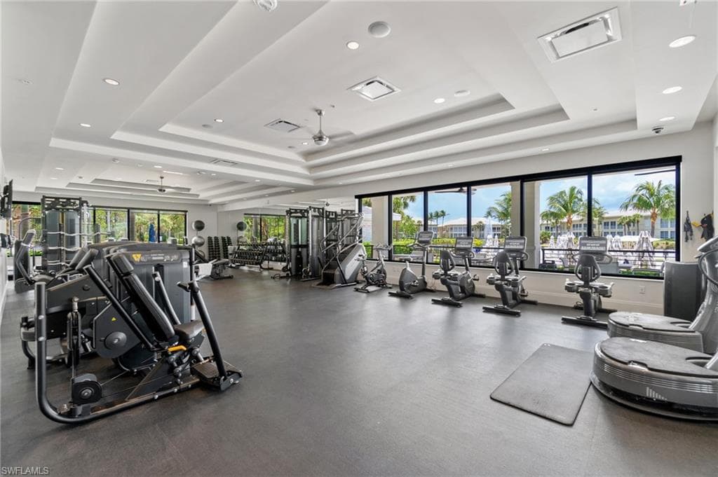 325 Dunes Blvd T2, Naples, FL 34110-24