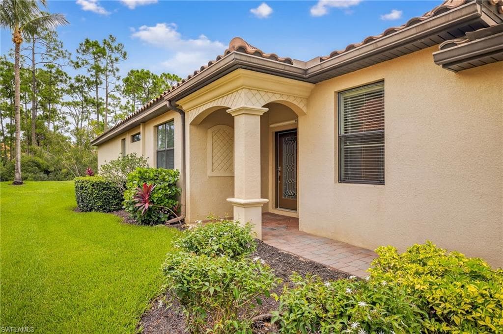 11341 Red Bluff Ln, Fort Myers, FL 33912-2