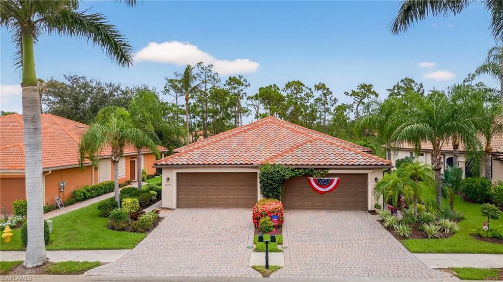 11341 Red Bluff Ln, Fort Myers, FL 33912-3