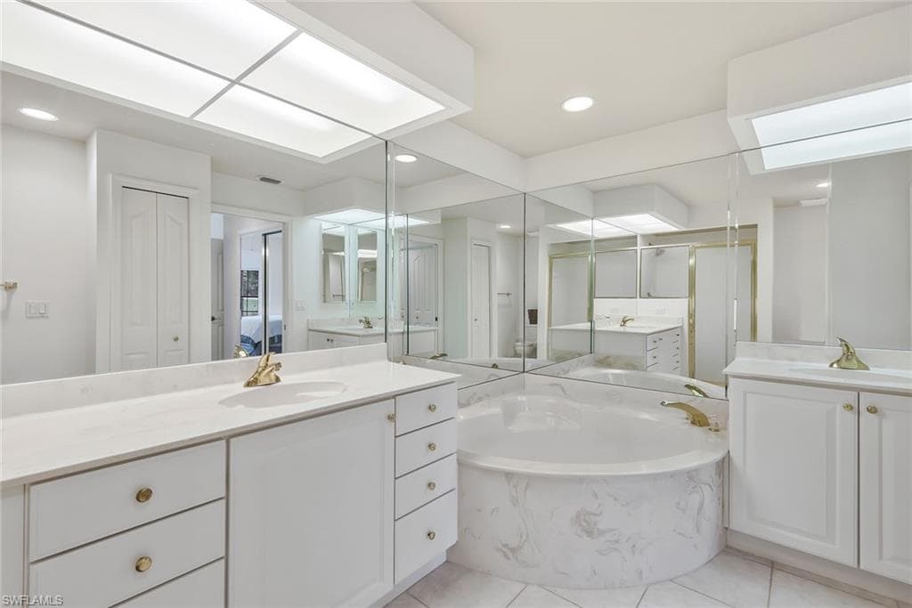 5795 Grande Reserve Way 1001, Naples, FL 34110-17