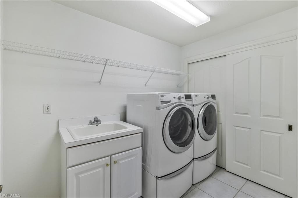 5795 Grande Reserve Way 1001, Naples, FL 34110-22