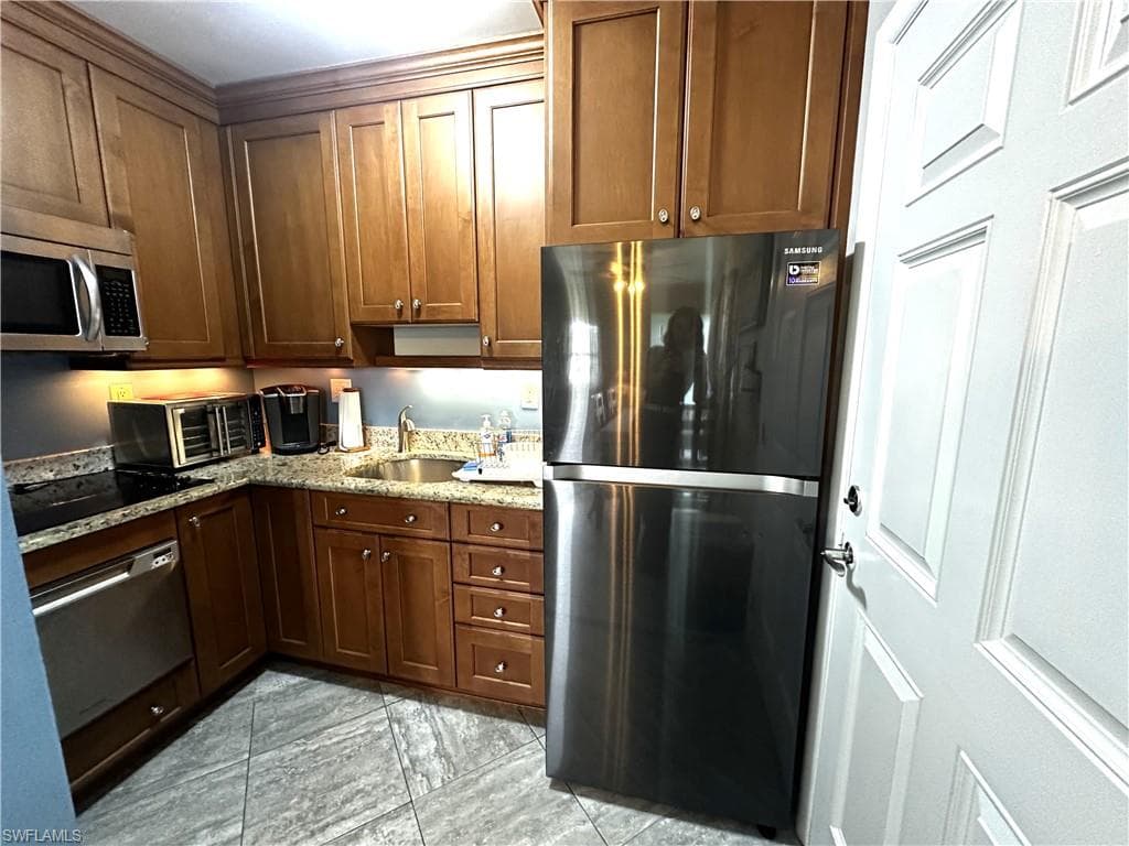130 Collier Blvd G6, Marco Island, FL 34145-2