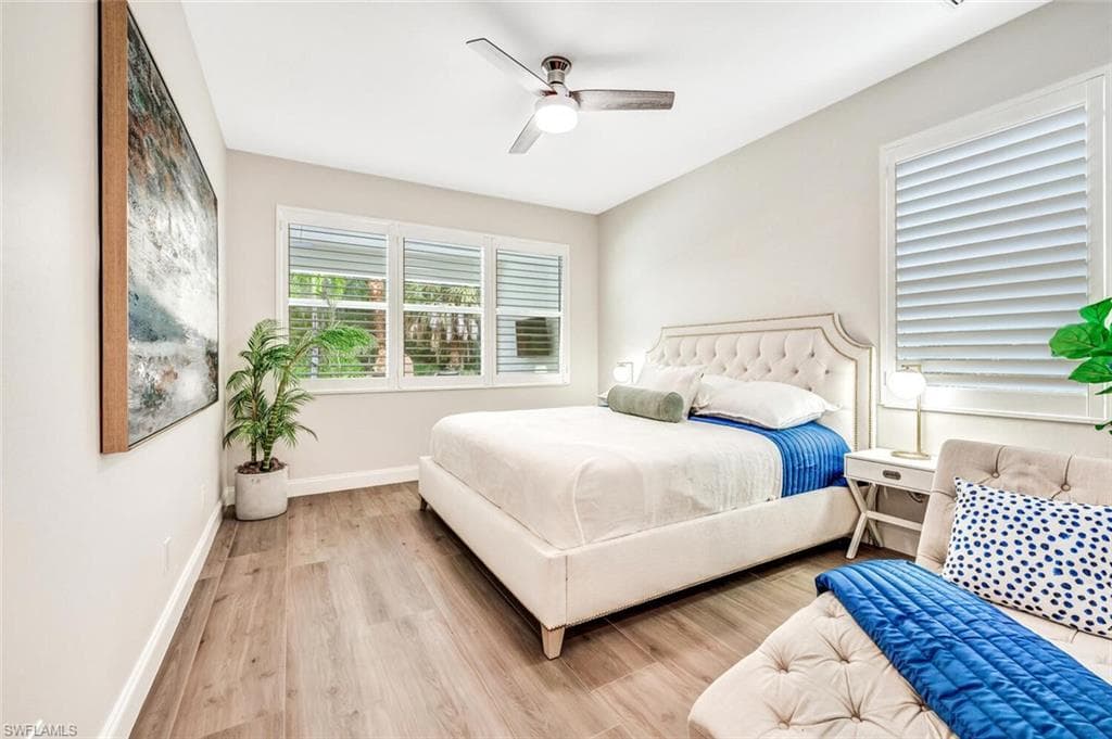 1470 Serrano Cir, Naples, FL 34105-15