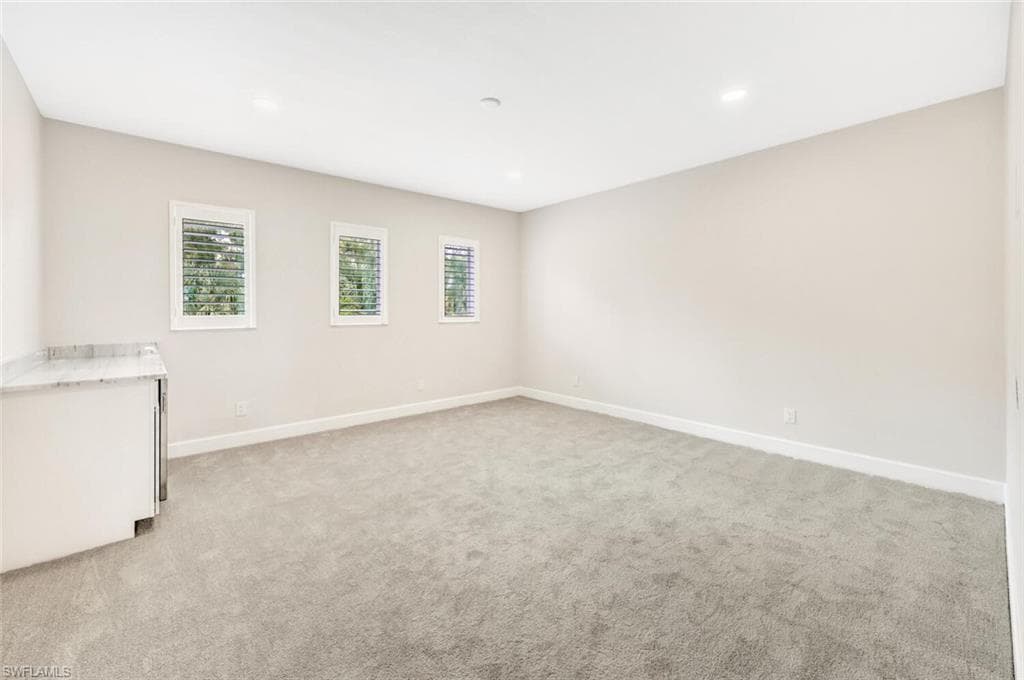 1470 Serrano Cir, Naples, FL 34105-21