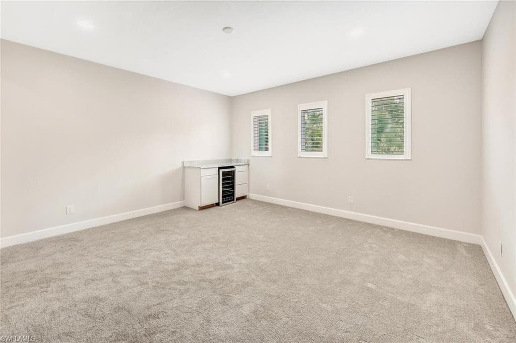 1470 Serrano Cir, Naples, FL 34105-22