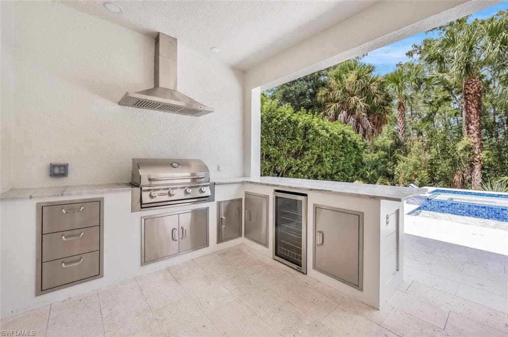 1470 Serrano Cir, Naples, FL 34105-30
