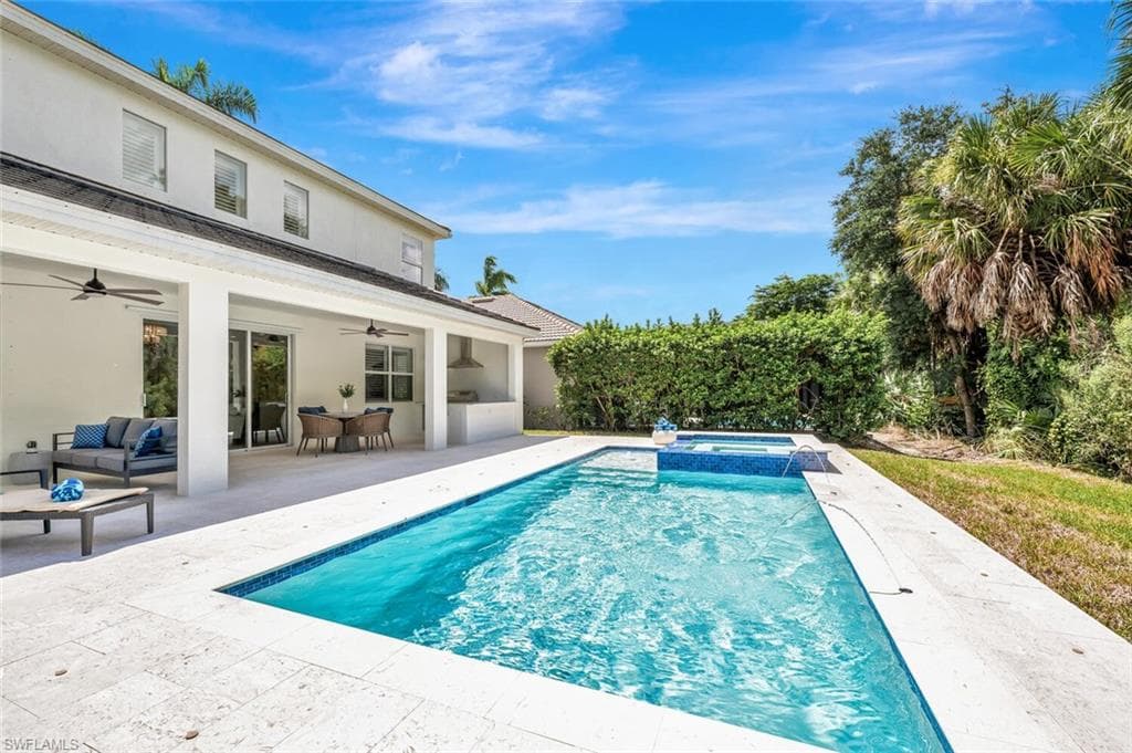 1470 Serrano Cir, Naples, FL 34105-37