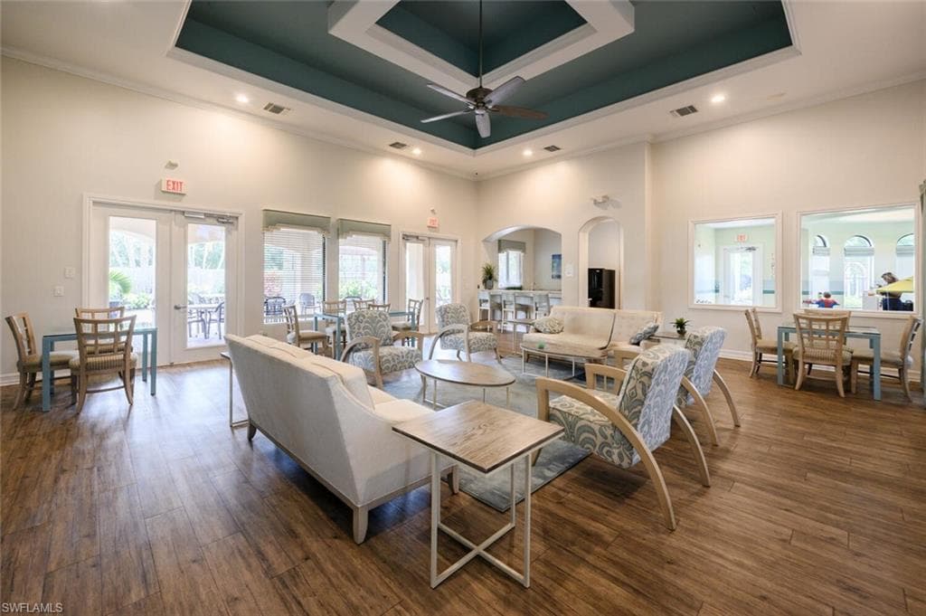 1470 Serrano Cir, Naples, FL 34105-50
