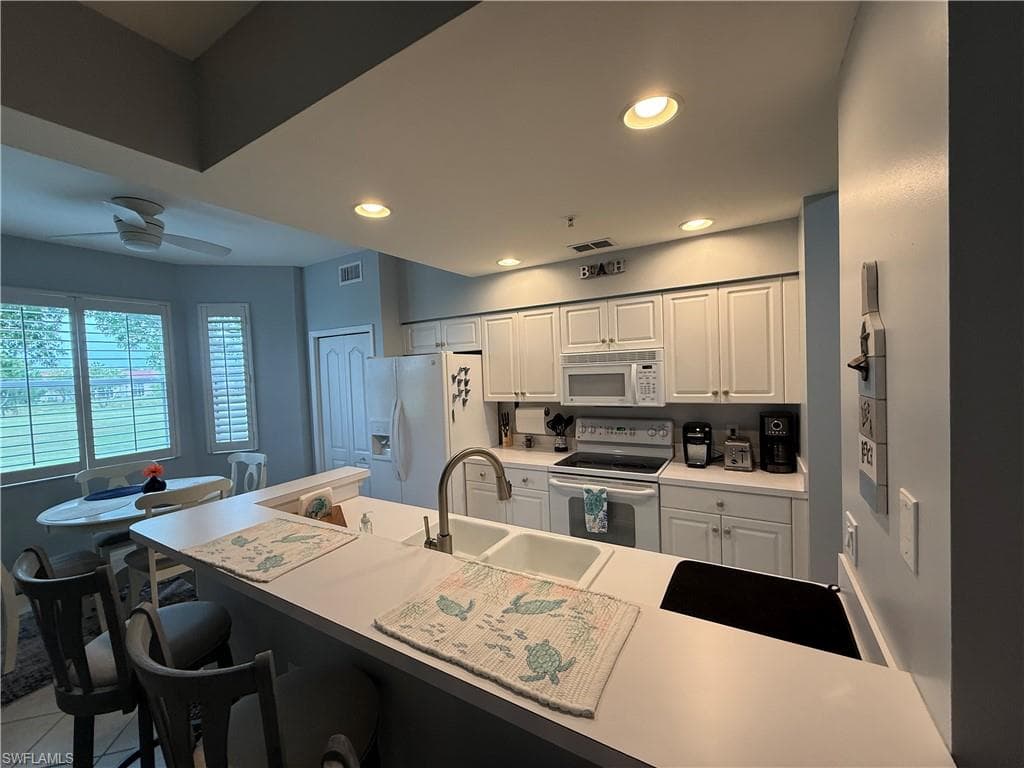 2710 Cypress Trace Cir 3028, Naples, FL 34119-4