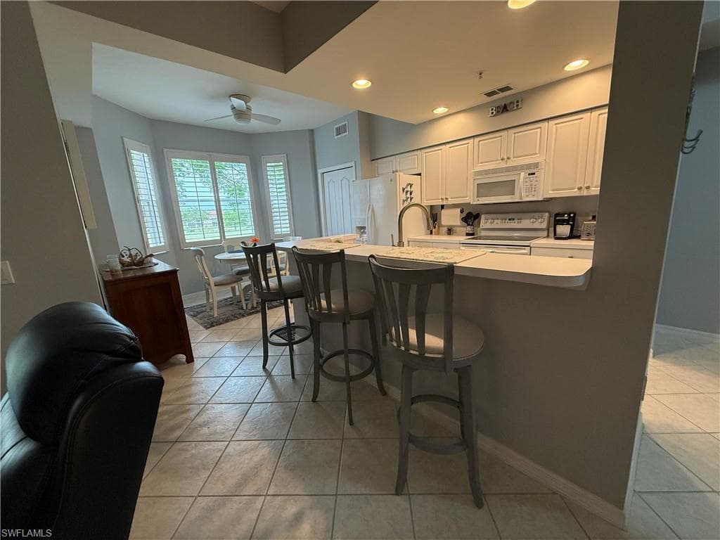 2710 Cypress Trace Cir 3028, Naples, FL 34119-6