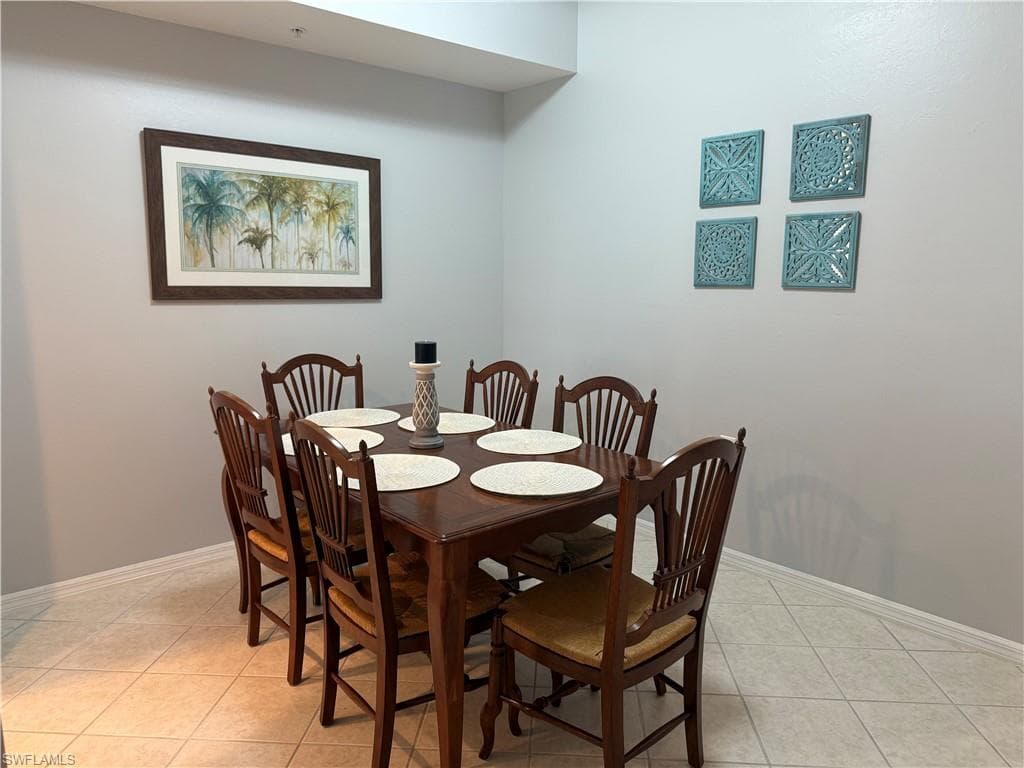 2710 Cypress Trace Cir 3028, Naples, FL 34119-8