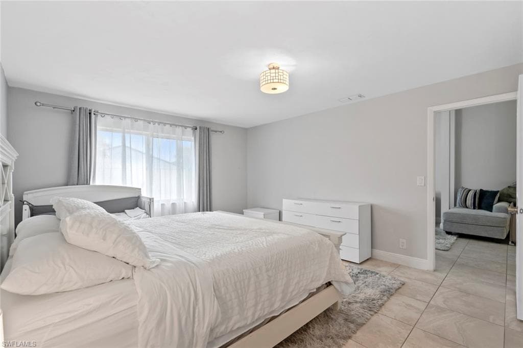 3410 Frosty Way 4802, Naples, FL 34112-17