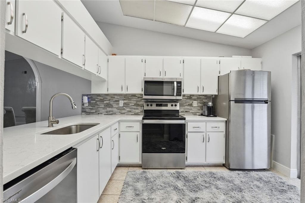 3410 Frosty Way 4802, Naples, FL 34112-7