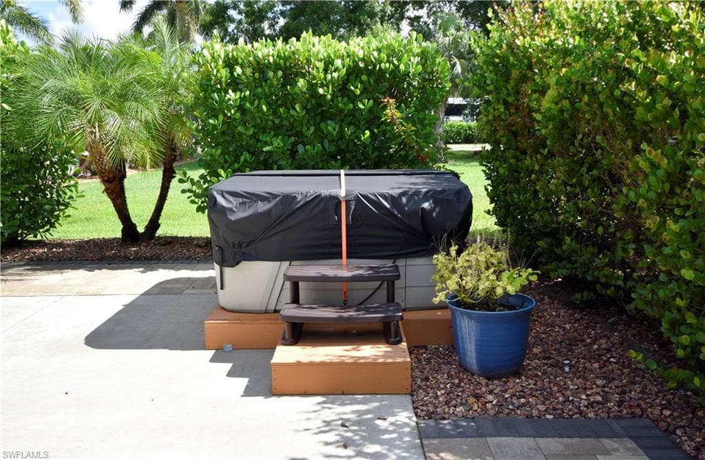 10339 Prairie Iris Trl, Fort Myers, FL 33905-5