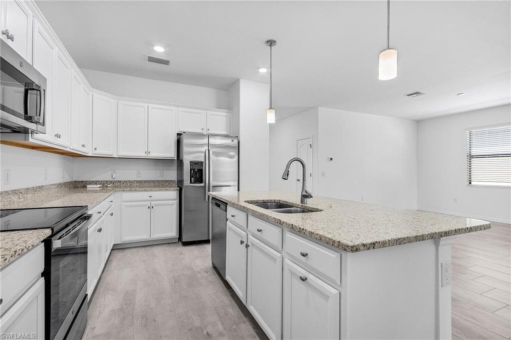 11226 Shady Blossom Dr, Fort Myers, FL 33913-6
