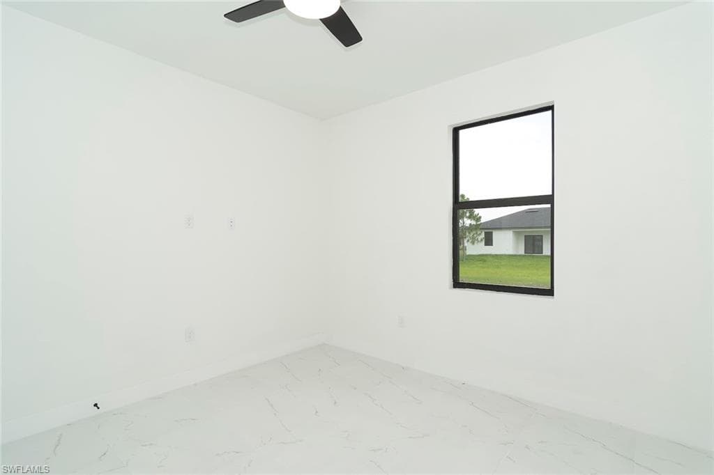 4209 25th St SW, Lehigh Acres, FL 33976-40