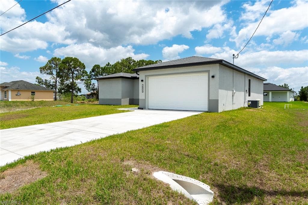 4209 25th St SW, Lehigh Acres, FL 33976-4