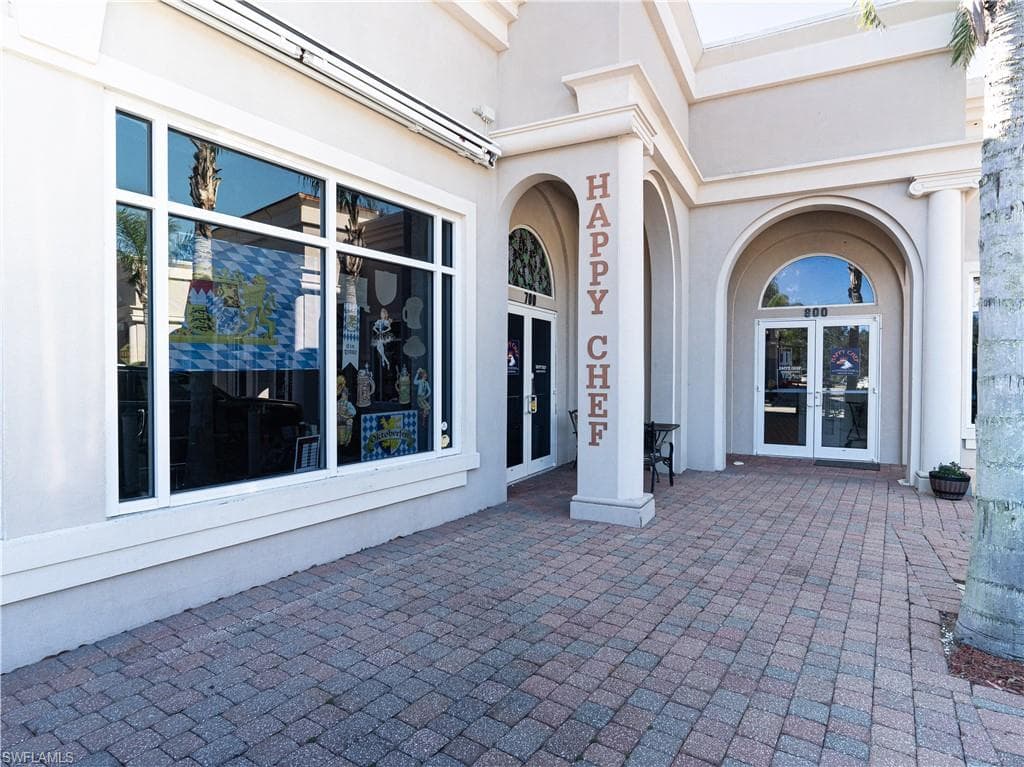 210 Old Kings Rd S, Palm Coast, FL 32136-3