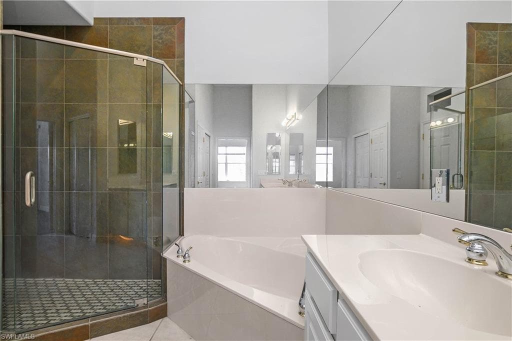 8370 Big Acorn Cir 1403, Naples, FL 34119-18