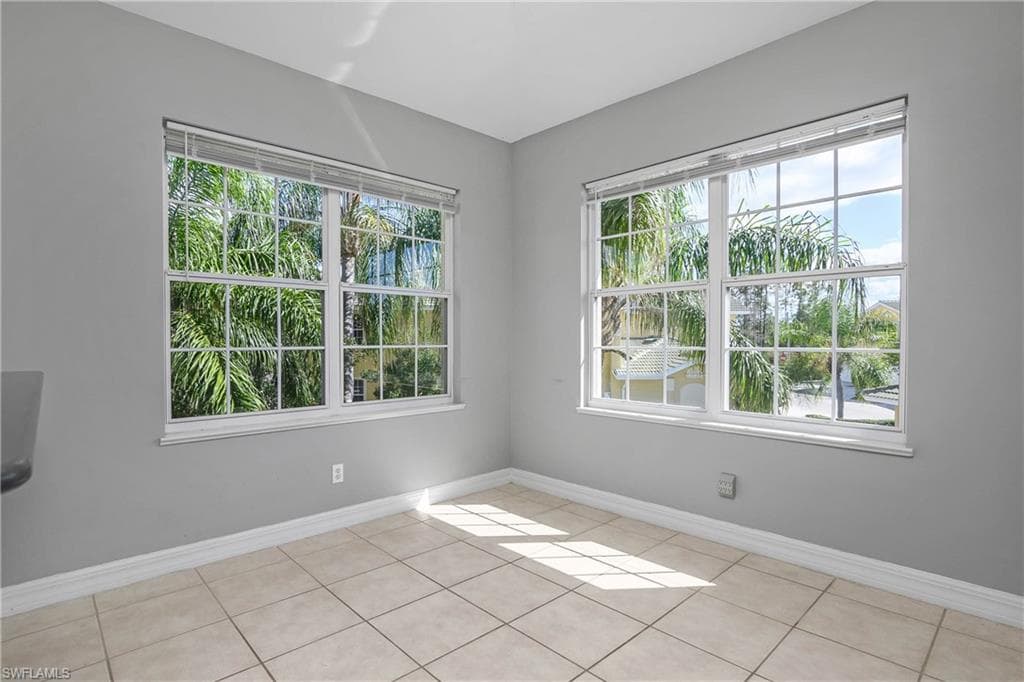 8370 Big Acorn Cir 1403, Naples, FL 34119-5